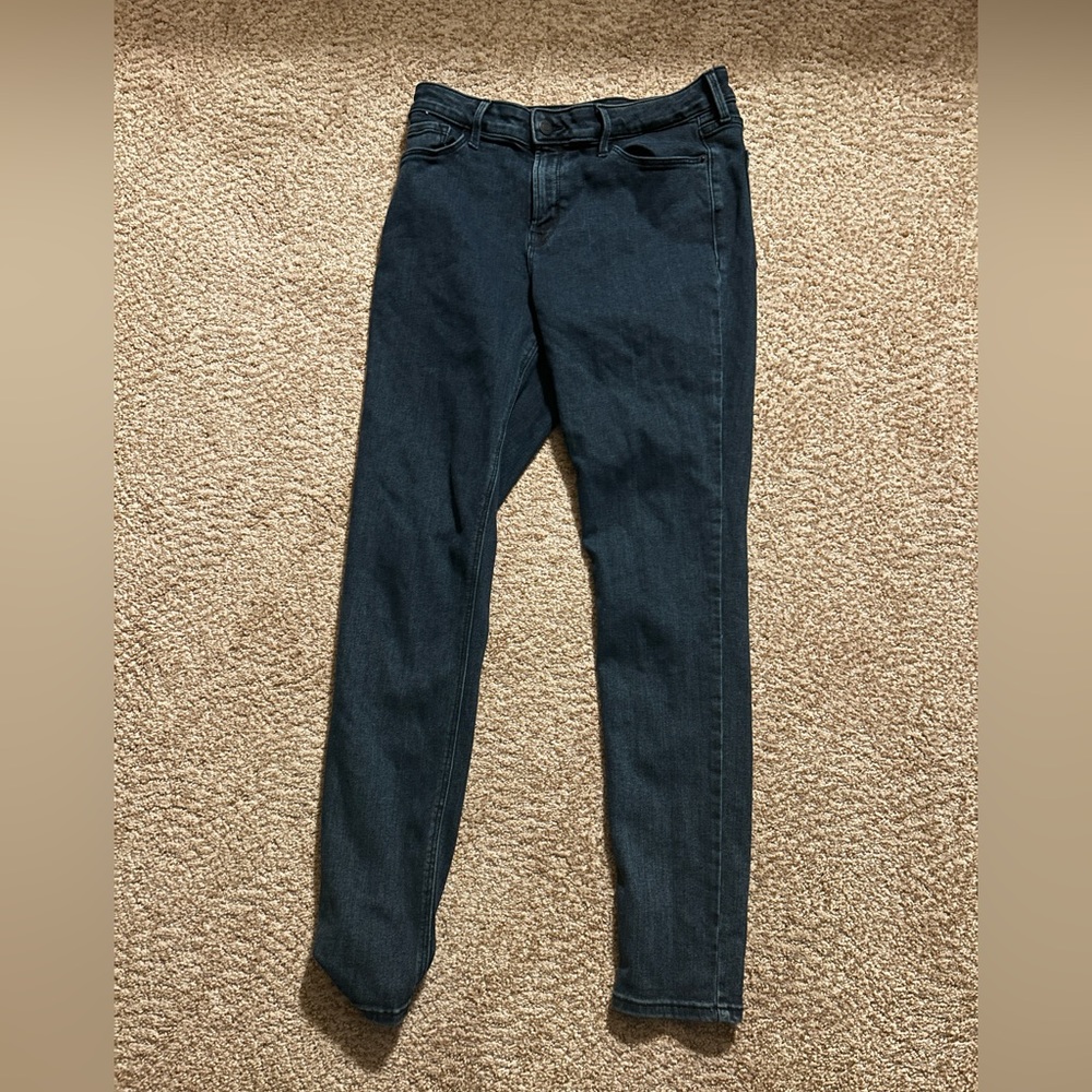Dark blue Old Navy skinny jeans, size 8